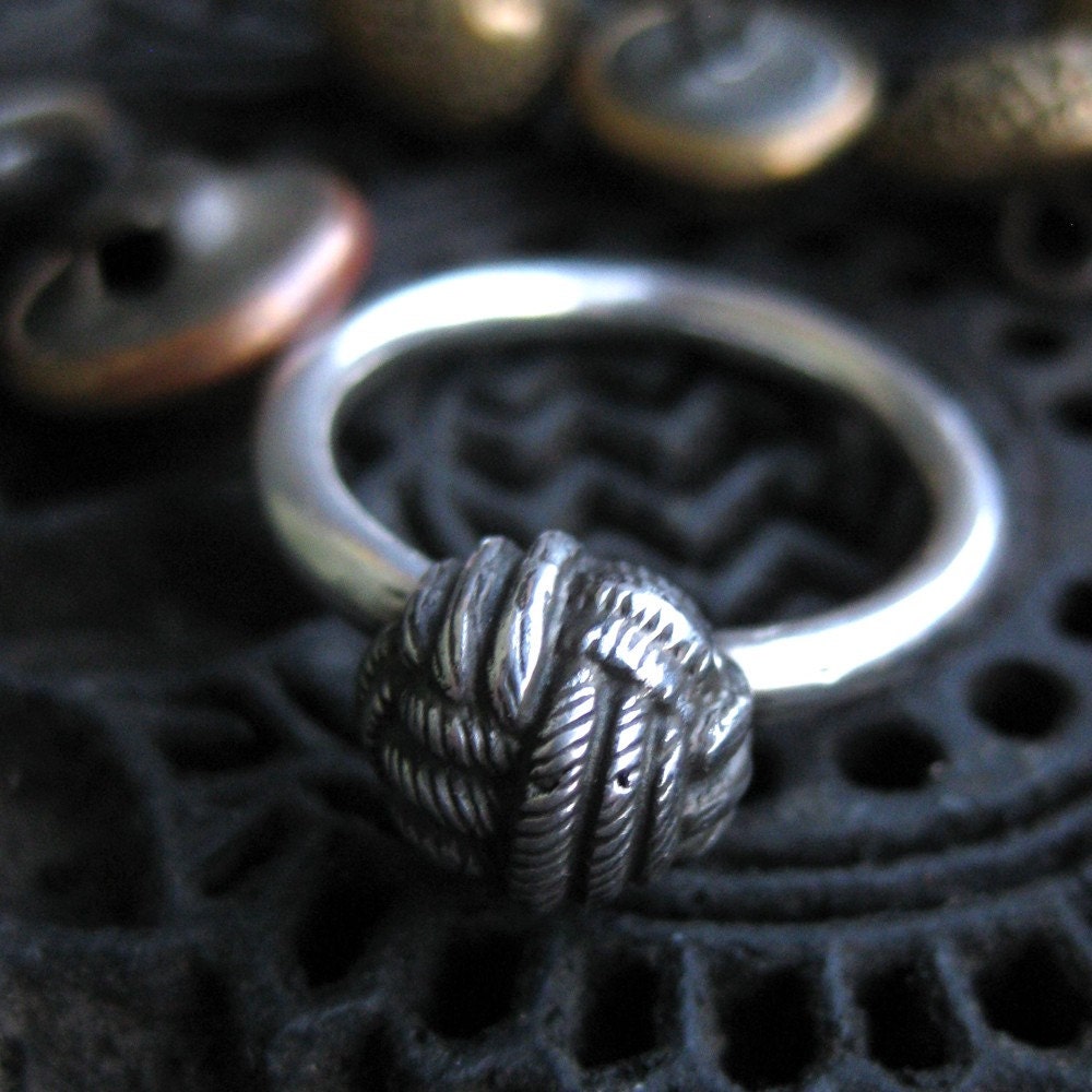 KNOT Victorian Button ring made to order