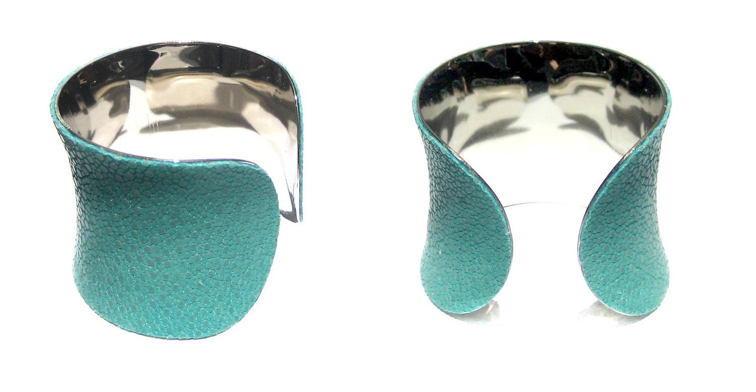 Polished Stingray Silver Lined Cuff in Aqua (Center Cut) - by UNEARTHED