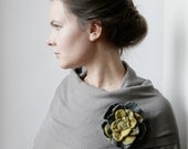 Gray Yellow Rose -- Felt Flower Brooch -- Hand felted wool -- Size Large