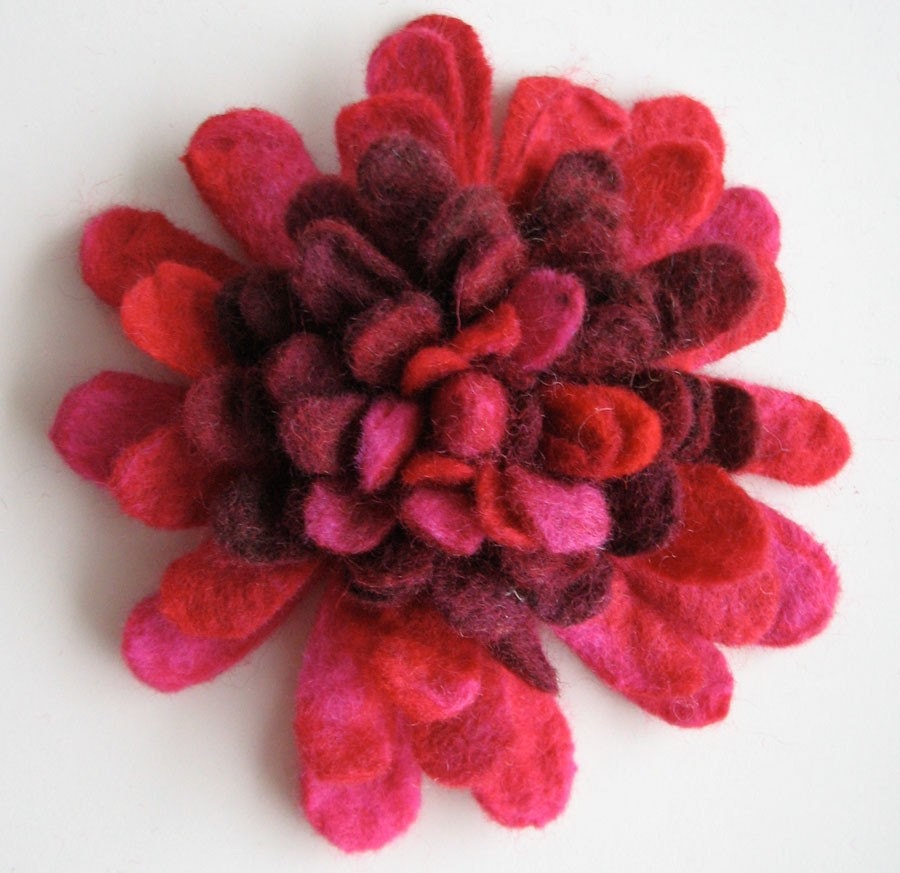Pink Maroon Dahlia -- Felt Flower Brooch -- Hand felted wool -- size Large