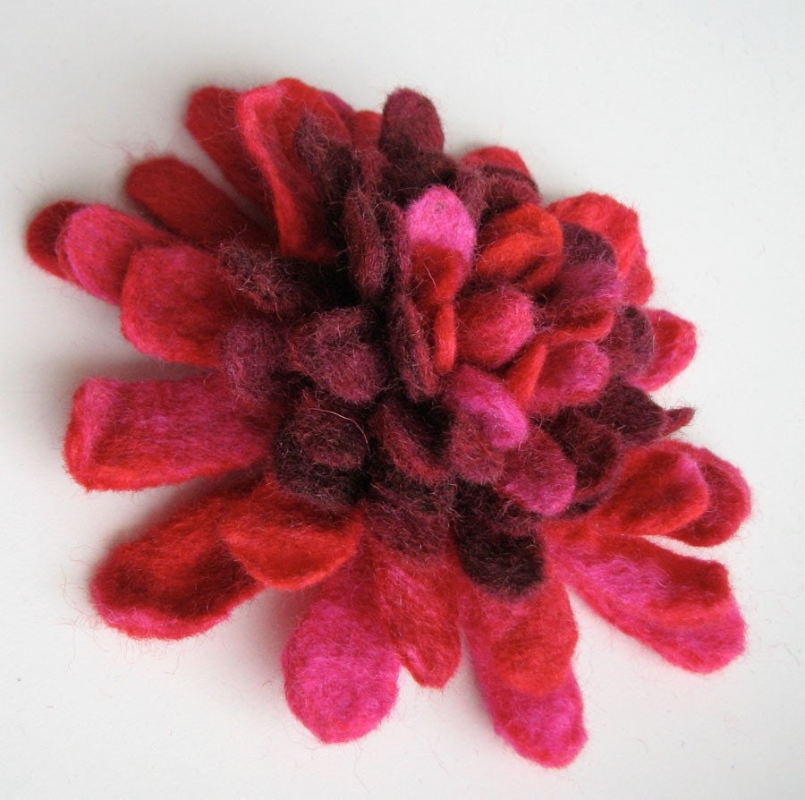 Pink Maroon Dahlia -- Felt Flower Brooch -- Hand felted wool -- size Large