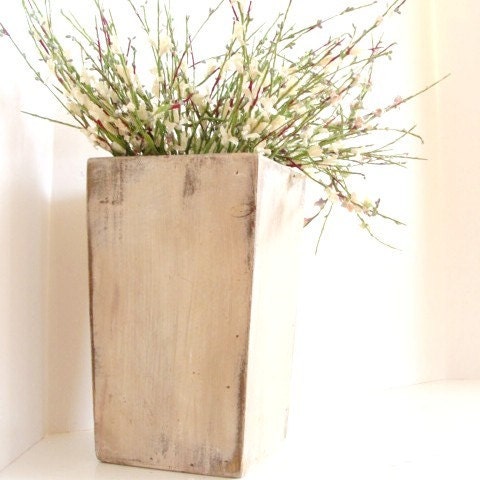 French Country Wood Vase for Weddings Tabletop Centerpiece Flower Holder Cottage Home Decor Antique White