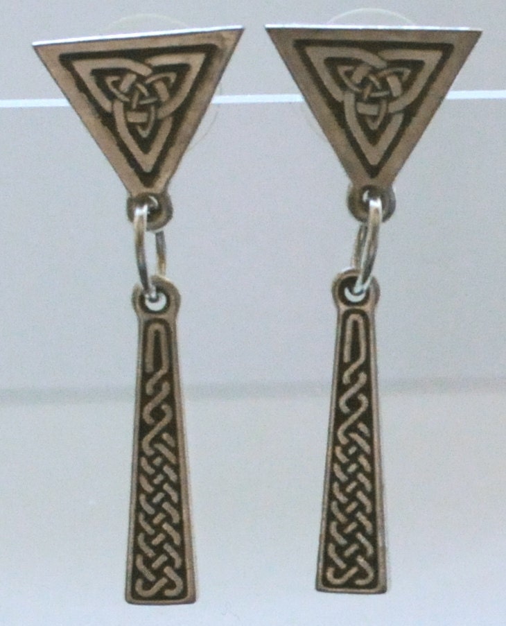 Endless Knot Post Earrings
