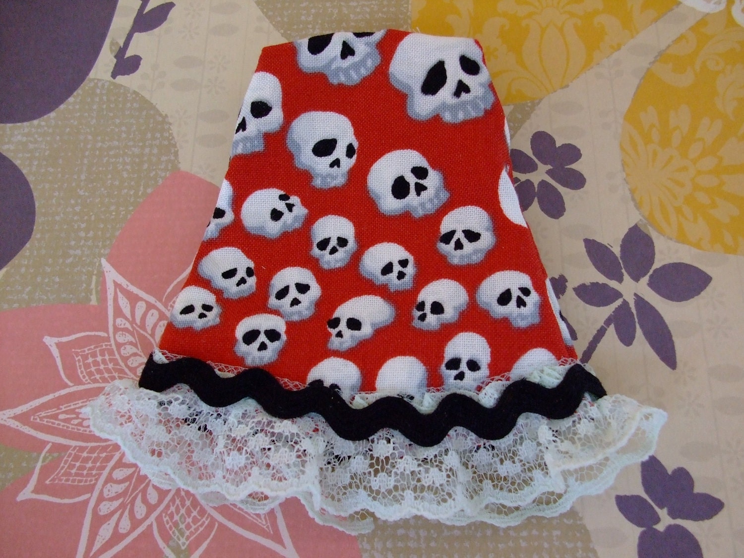 Blythe / DAL Dress - Red Sea Of Skulls - CLEARANCE ITEM