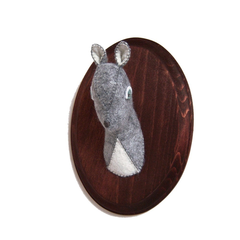Silver Gray Doe Feltidermy