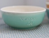 Vegan classic bowl in green with a star.