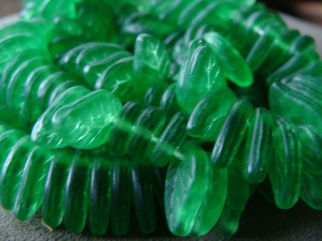Green Czech Glass Leaves, Full Strand of 25, 15X9mm