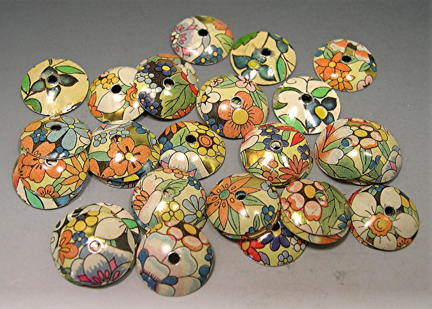 VINTAGE Floral Bead Caps-COSMOS