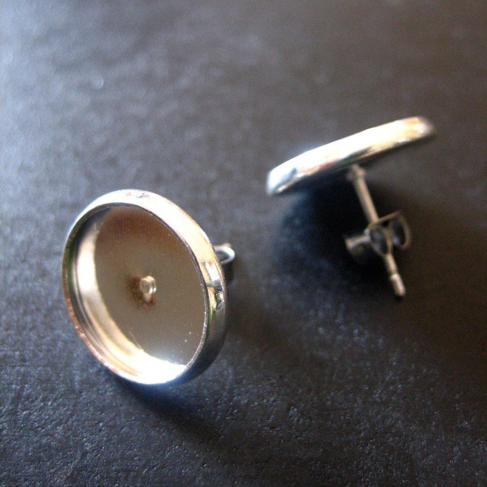 5 pairs of 12mm bezel setting stud earrings, silver plated lead and nickel free, for making resin jewelry