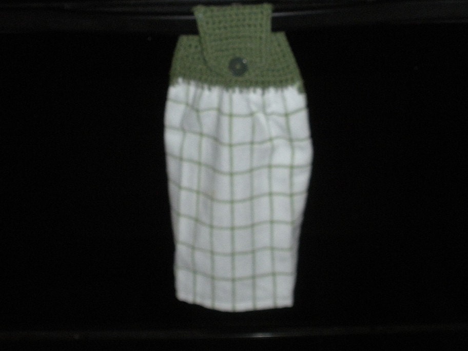 stay-put kitchen towel - choose your color