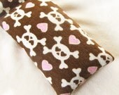 Flaxseed Headache Helper - Hot and Cold Therapy Pack (Use in Freezer or Microwave) - Skulls and Hearts