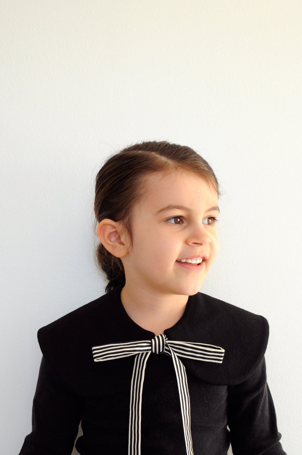 capelet - black stripe