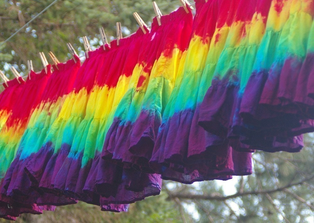How to Tie Dye : Everything is Better Rainbow (Procion Dyeing PDF Digital Tutorial)