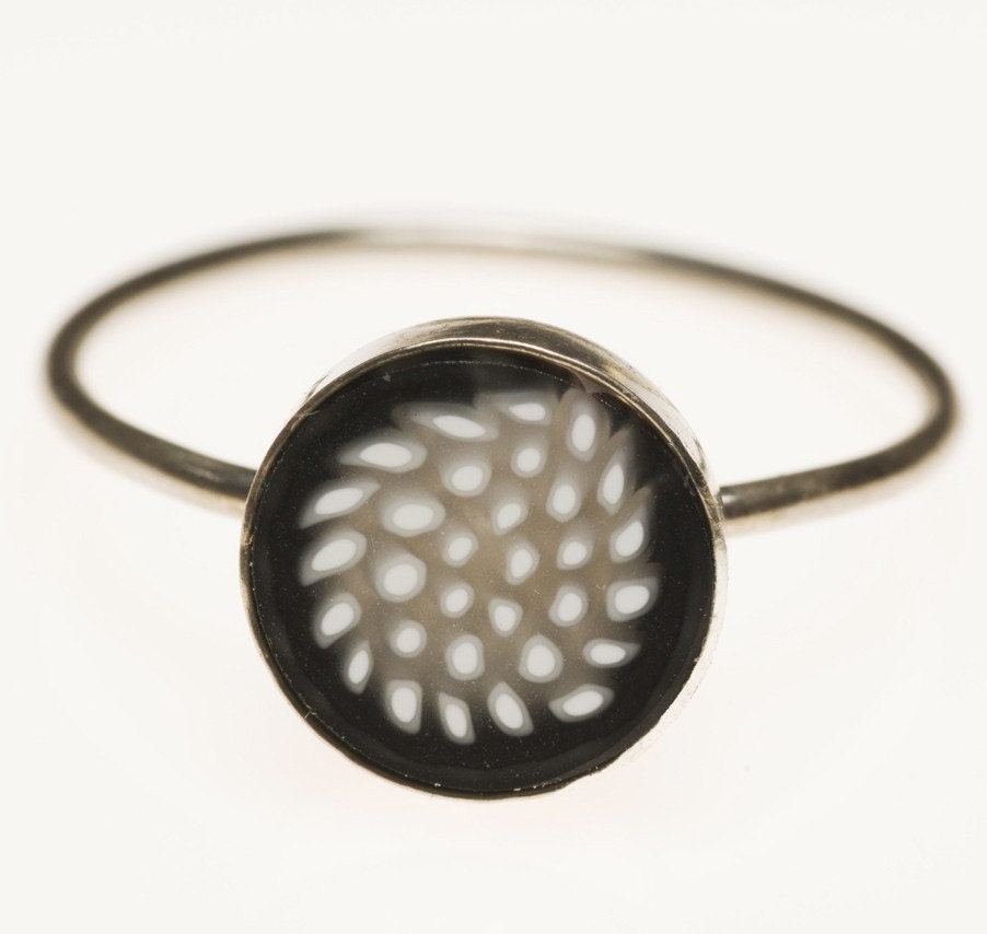 Black Snowflake Ring