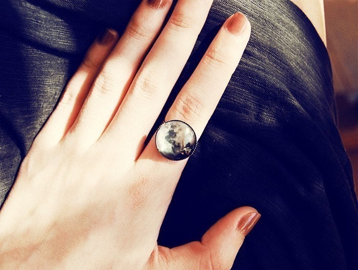 Full Moon ring