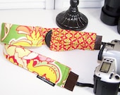 PreOrder camera strap padded pop garden -bijoux-w/expandable lens cap pkt --SNUGGLENS