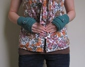 buttoned gloves // teal and gray