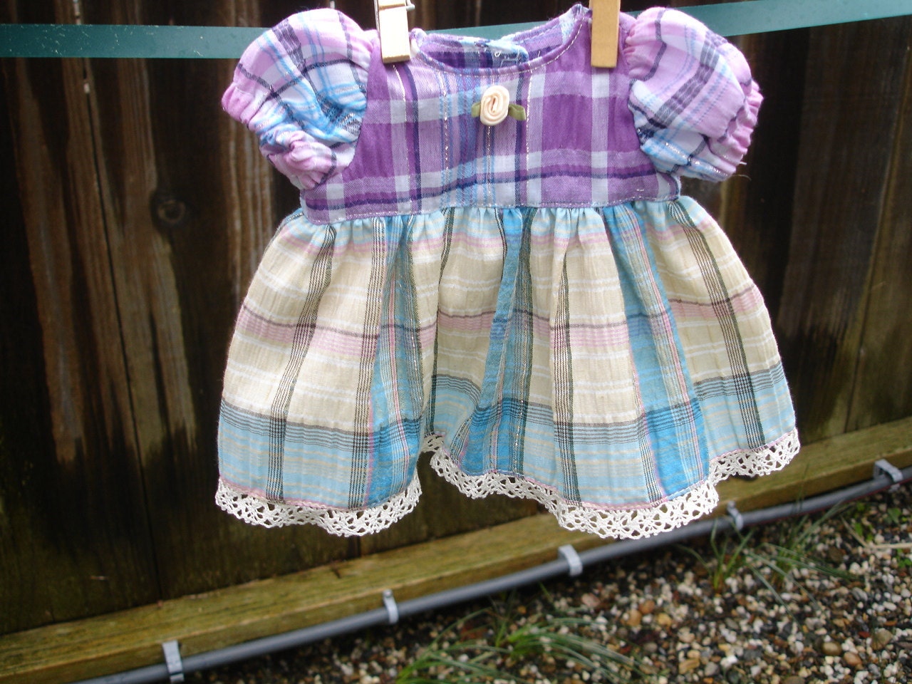 Girl's Size 4 Dress in Spring Seersucker with Coordinating American Girl Doll Dress