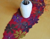 flowers red table runner