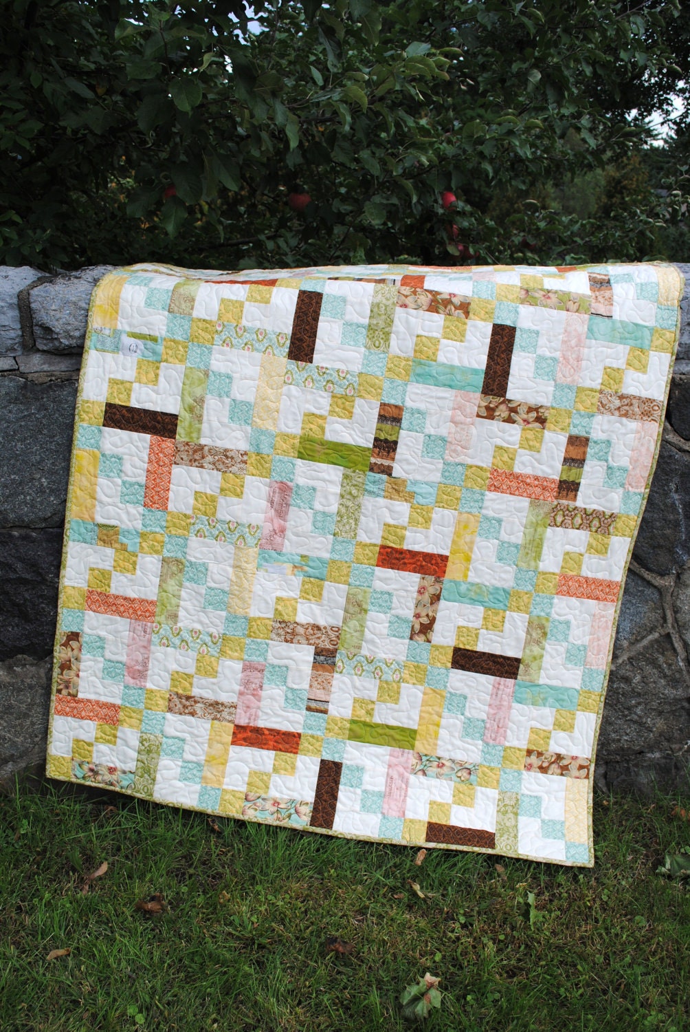 Quilt Pattern.... Baby or Twin Quilt size, Quick and Easy, Layer Cake, Jelly Roll or Fat Quarters, Stepping Star