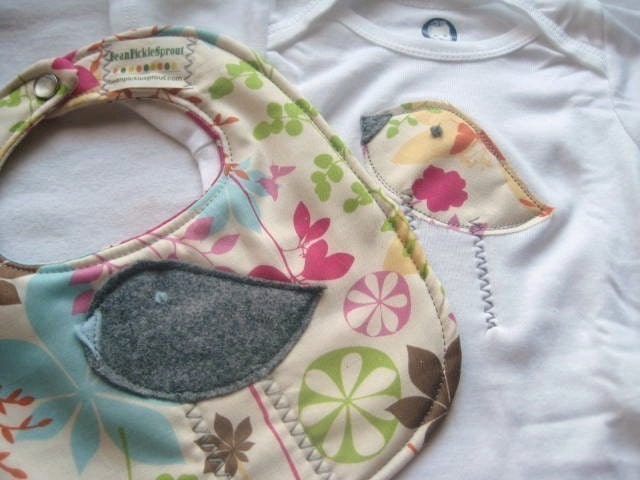 Appliqued Grey Girly Bird Bib and Bodysuit Set
