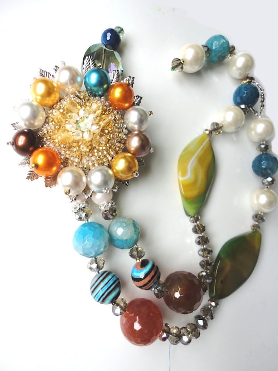 The " Rainbow Sunflower" Agate Necklace