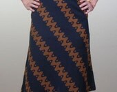 classic skirt size small