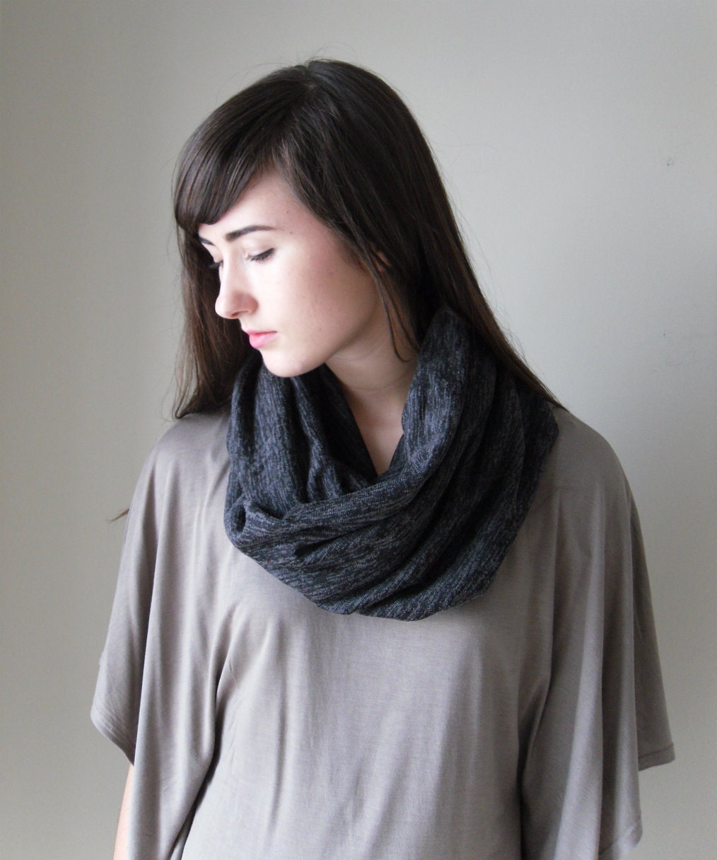 CLEARANCE Chunky Circle Scarf, Infinity Scarf in heathered black/grey sweater knit