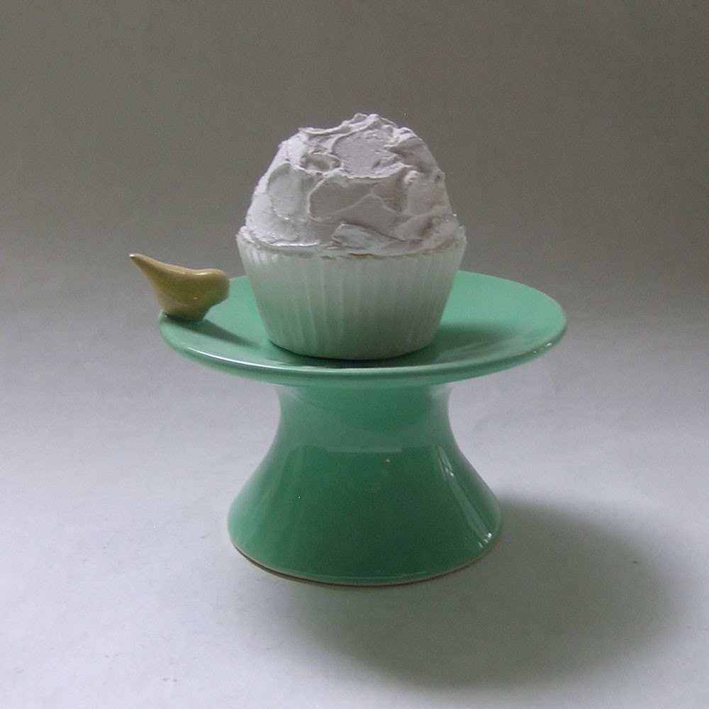 Bird Cupcake Ceramic Stand in Vintage Green
