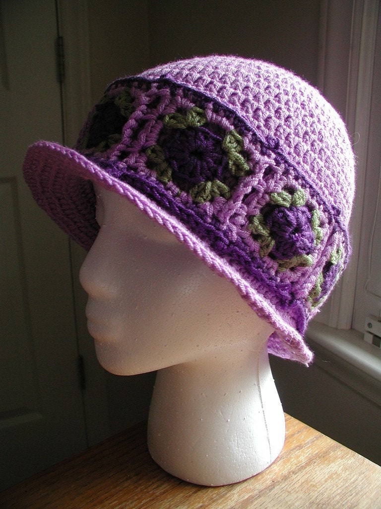 Crochet Cloche Hat with Granny Square Hat Band PDF Pattern