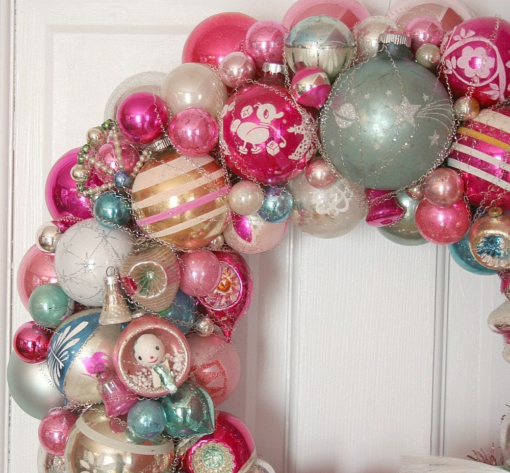 Special Pinks Aqua Vintage Ornaments Wreath Shiny Brite Fabulous BIG