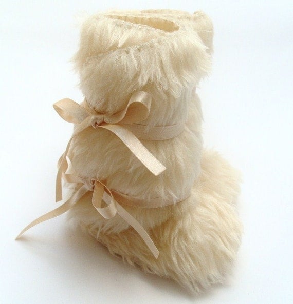 Champagne Ivory Faux Fur Baby Boots Faux Sheepskin Mukluks. Perfect for Winter Weddings, Christening, Baptism