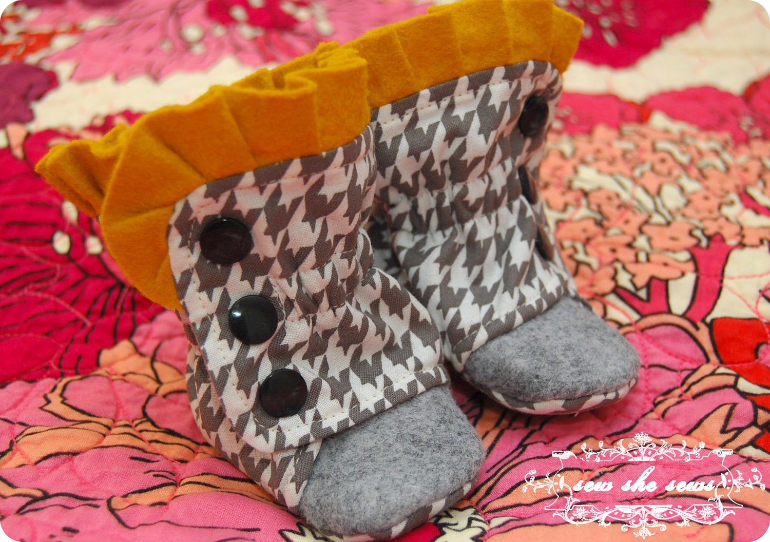 PDF Sewing Pattern With Photo Tutorial Ruffled Baby Boots 0-3 3-6 6-12