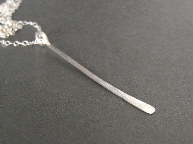 SIMPLY STRAIGHT sterling silver skinny bar necklace