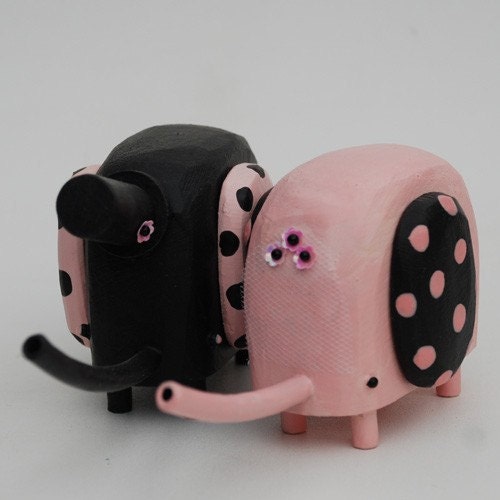 Bride and Groom Elephants for your Wedding Cake