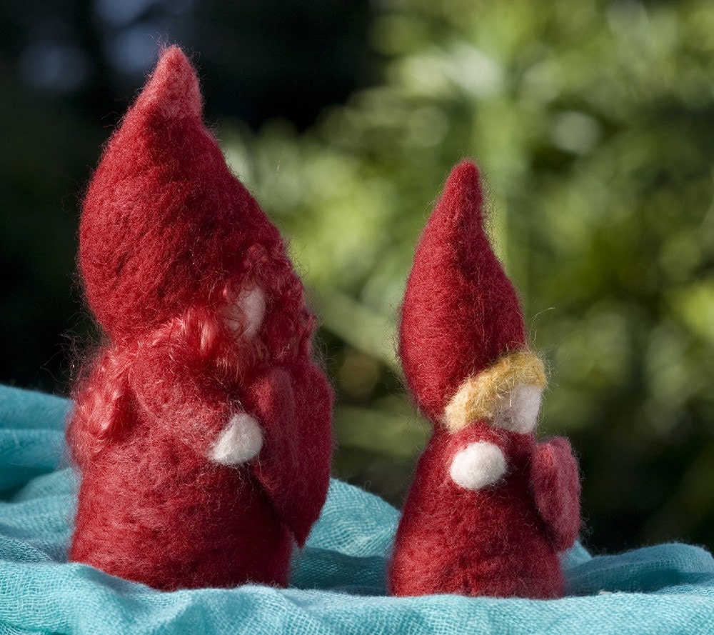Needled-felted Mother and Child by Julie Blanchette on Etsy