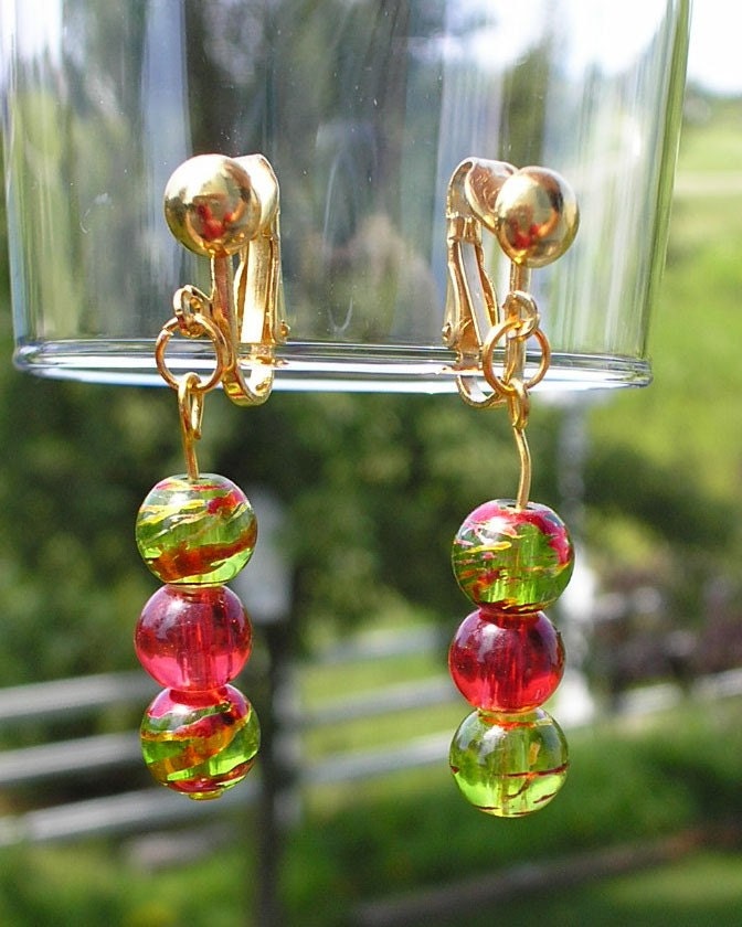 Christmas Dangle Clip On Earrings Green and Red Beads