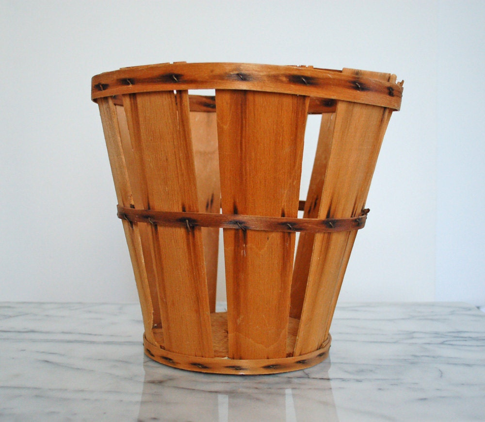 vintage round farm basket