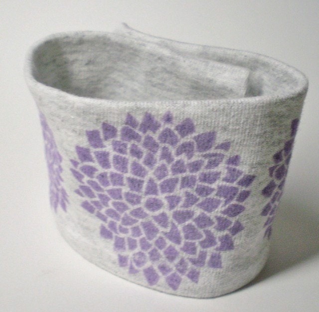 Wrist Cuff Wallet for runners - Chrysanthemum Eco-Friendly