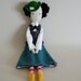 Lady with green hat