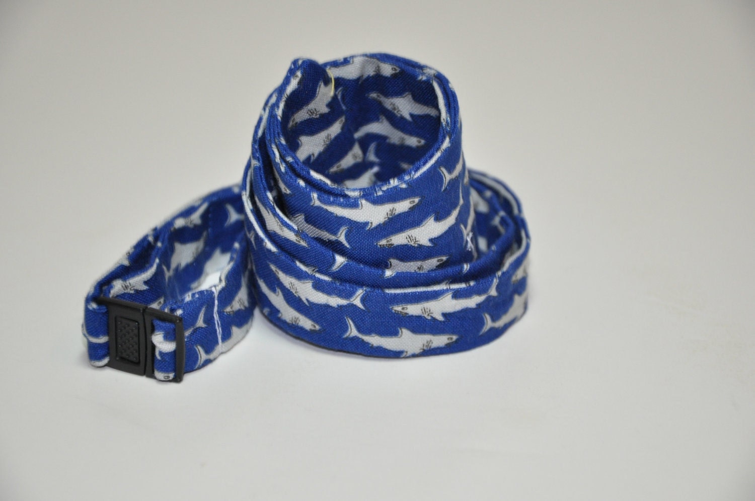 Mens Bowtie Freestyle Bow Tie for Men Blue Sharks