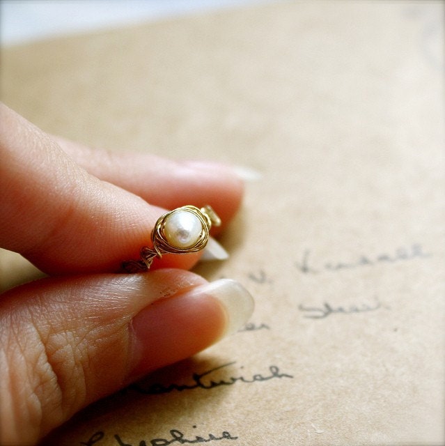 Entwined -- Pearl Handwrapped Gold Band - Everyday Classic, Dreamy Romantic, Promise Ring, Gold Ring, Valentine