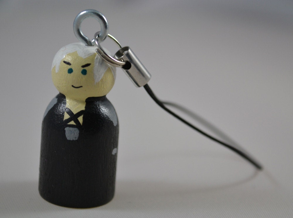 Sephiroth (Final Fantasy VII) Wooden Peg - cell phone charm