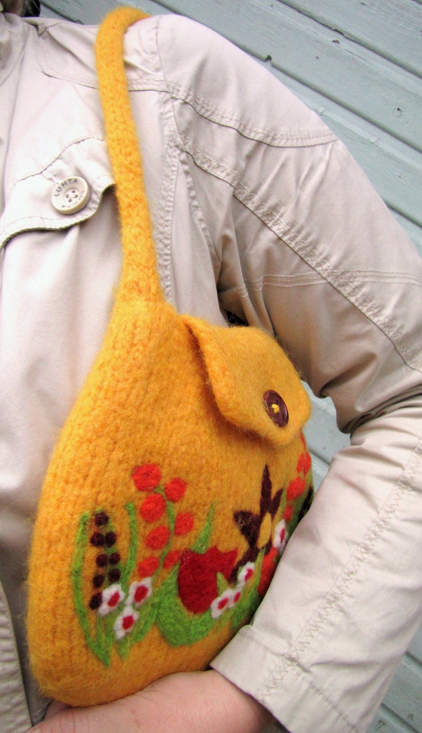 Felted bag purse wool handbag shoulderbag hand knit needle felt flowers