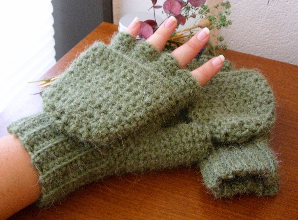 Super Thick and Warm Moss Green Alpaca Wool Crocheted Convertible Fingerless Mittens/Gloves - Olive