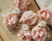 ROSE WATER Cabbage Roses Ribbon