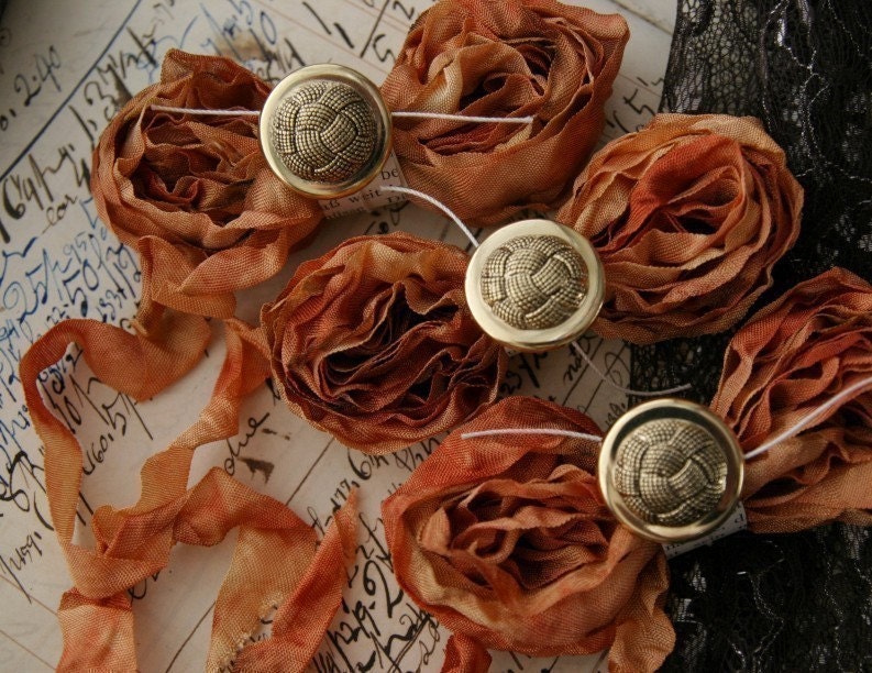 GYPSY CHARMS Cabbage Roses Ribbon