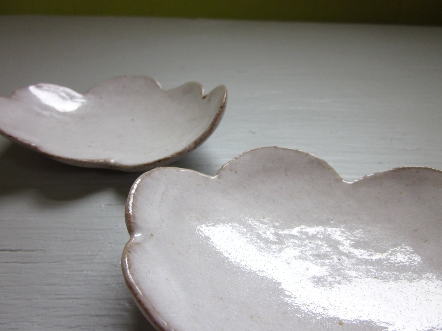 2 cloud tea spoon rest - 4 inches