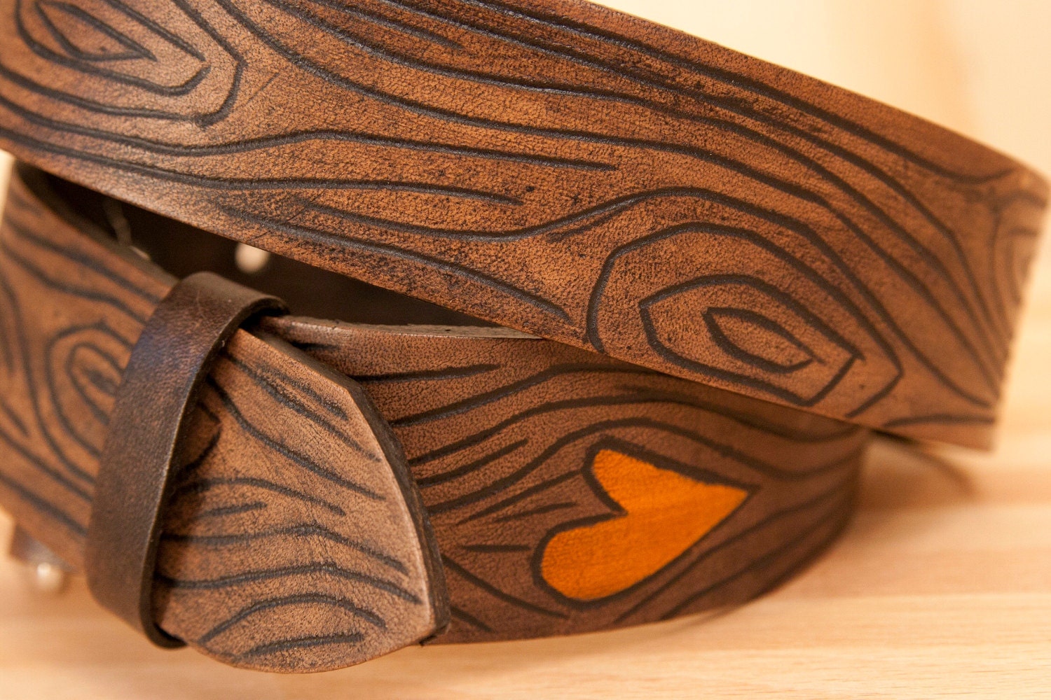 Leather Belt - Wood grain and heart - Nice pattern in orange and antique black