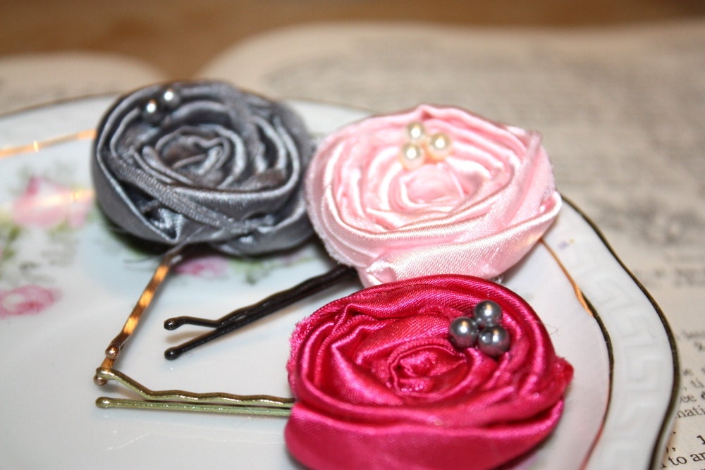 Fabric flower bobby pin set of 3, rolled rosette fabric flower hair accessory, bridesmaid hair clip, pale pink, bright pink and gray